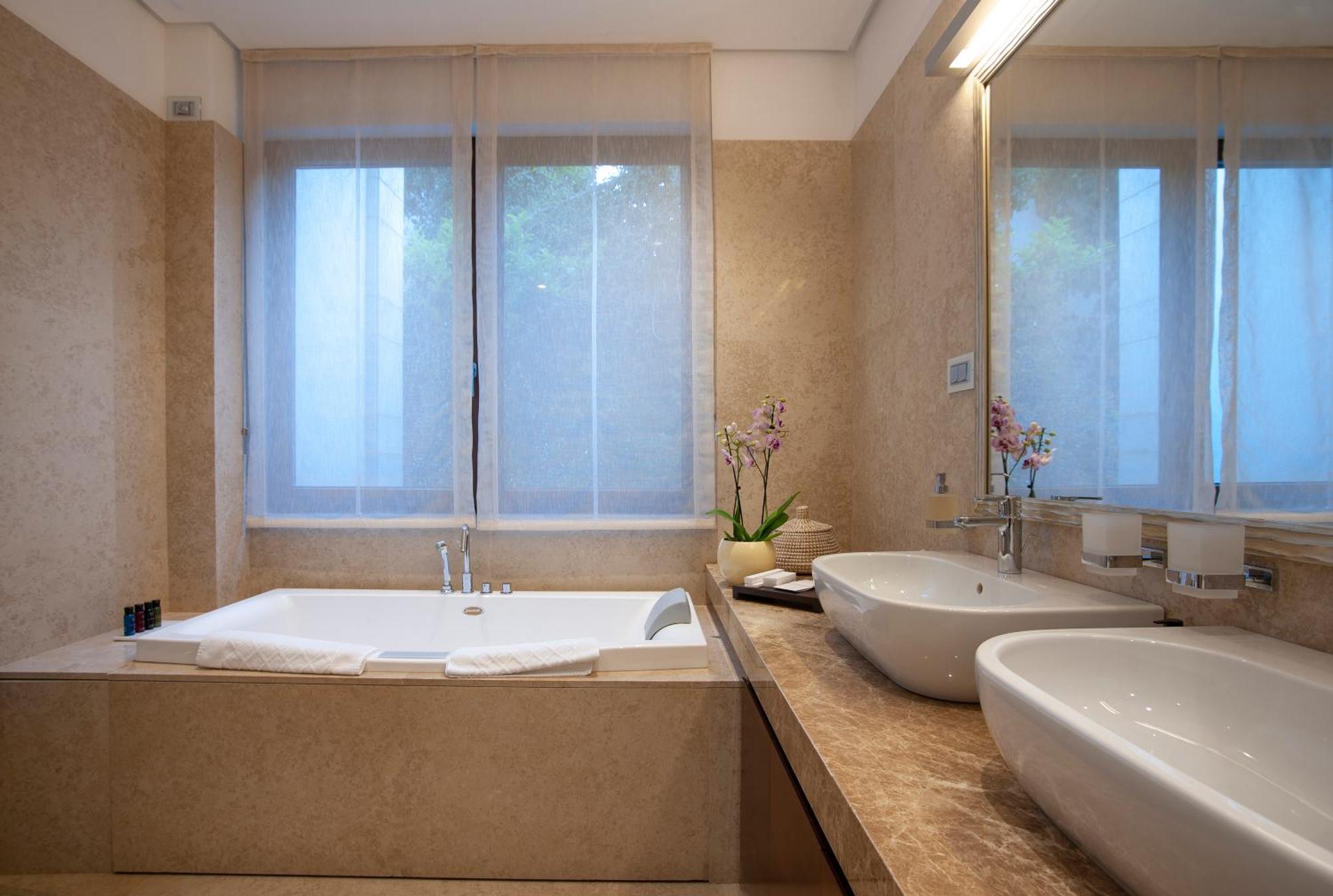 Alexandar Montenegro Luxury Suites & Spa Budva Exterior photo
